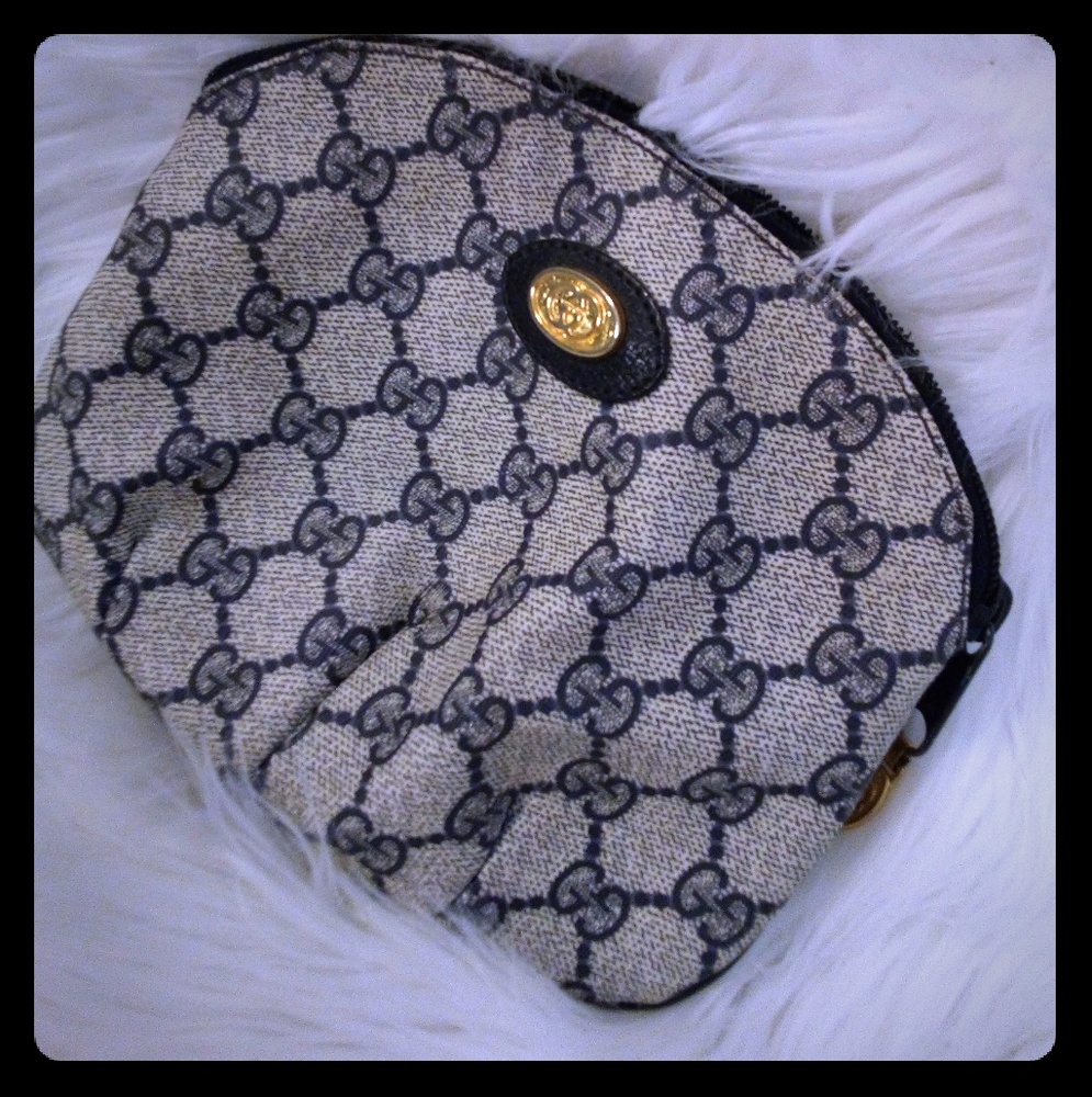Vintage Gucci coin purse